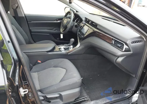 2020 Toyota Camry Le Awd z USA, uszkodzony, nr VIN 4T1L11BK6LU002083